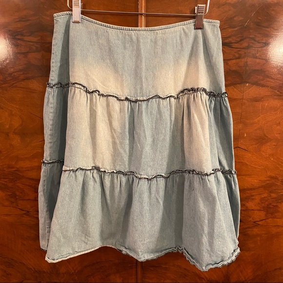 Mossimo (Target) Denim Ruffled Skirt - Picture 3 of 4